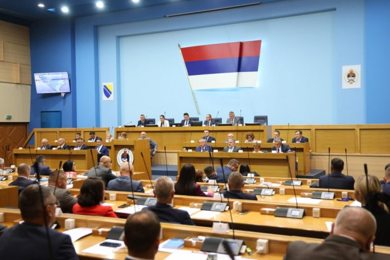 REPUBLIKA SRPSKA BIRA NOVU VLADU! Održaće se posebna sednica Narodne skupštine