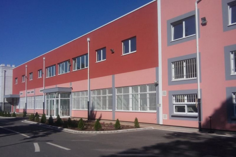 VRATA KUPATILA BILA ZATVORENA PERTLOM! Detalji smrti zatvorenika u Nišu: Zbog OVOGA je robijao!