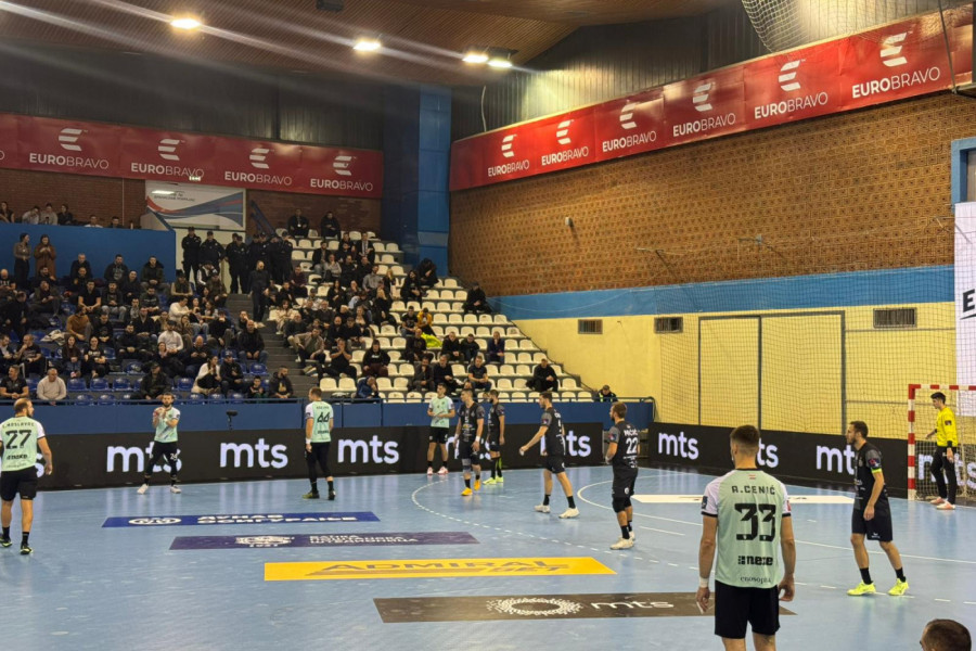 CRNO-BELI SMANJILI GAS: Partizan AdmiralBet vodi na poluvremenu!