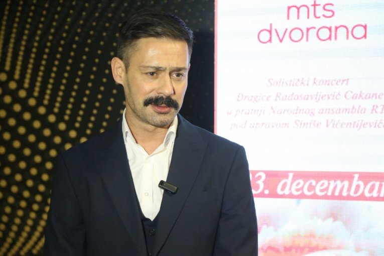 MOJ SOKO SIVI! Milan Vasić podelio EMOTIVAN snimak sa sinom Despotom, a evo šta žena Maja radi! (VIDEO)