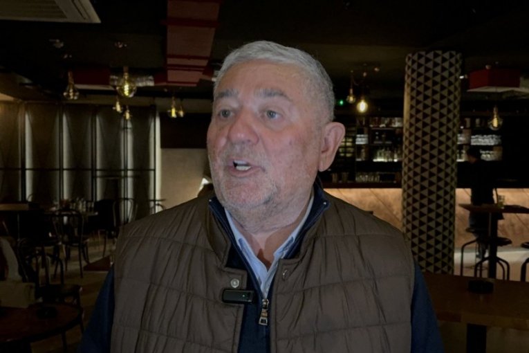 ŠTA JE TU ČUDNO?! Radišu Uroševića posebno razbesnelo jedno pitanje, ZAGREMO kao nikada do sada! (VIDEO)