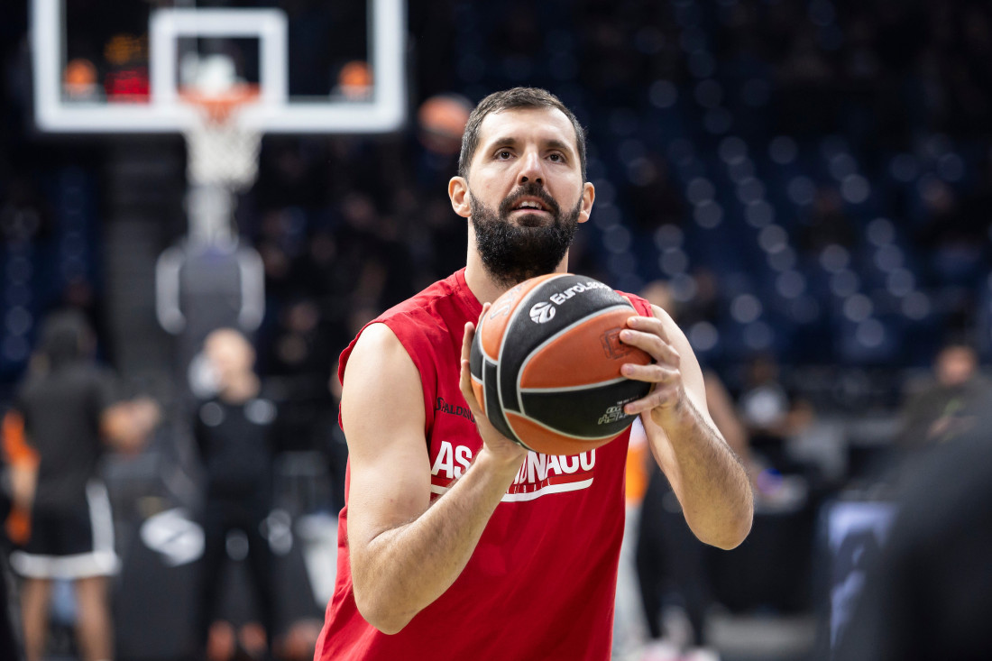 Mirotić na udaru navijača crno-belih