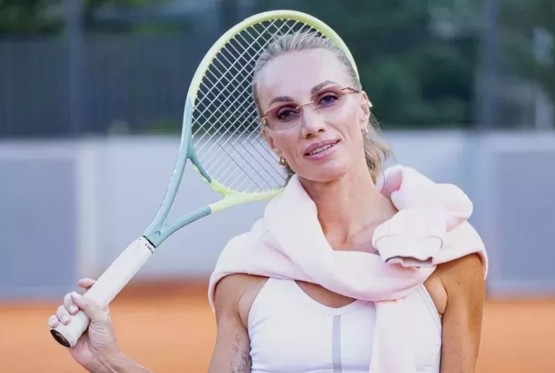 Izgleda neprepoznatljivo: Slavna teniserka zavodi u 40. godini (FOTO)