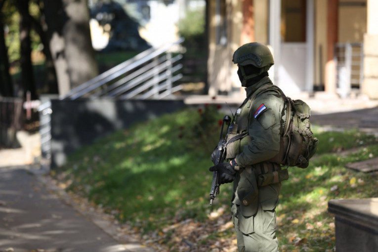 “HEROJ NE UMIRE, ON OSTAJE U STROJU“! Iznenadna smrt Bojana Dikića potresla Srbiju – oglasio se MUP