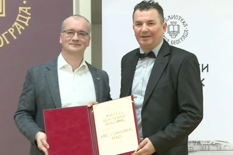 Ovaj pisac je dobio 10.000 evra!