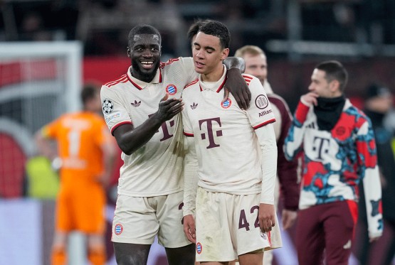 Bajern "zaključava" Upamekana do 2030.