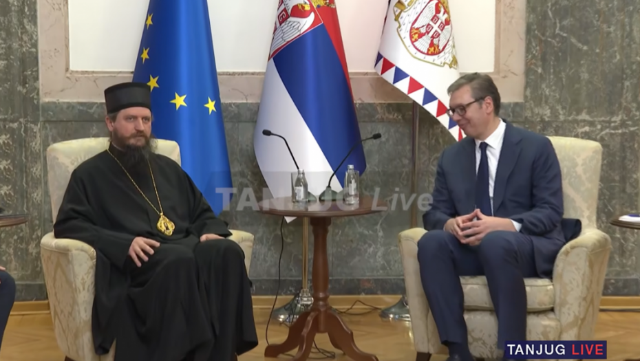 Vučić sa episkopom Sergijem