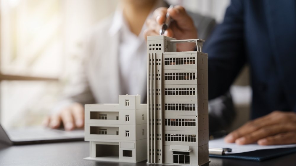 Čekajući pad cena kupci nekretnina izgubili četiri kvadrata: Da li se isplati nada u “pucanje balona”? – Ekonomija