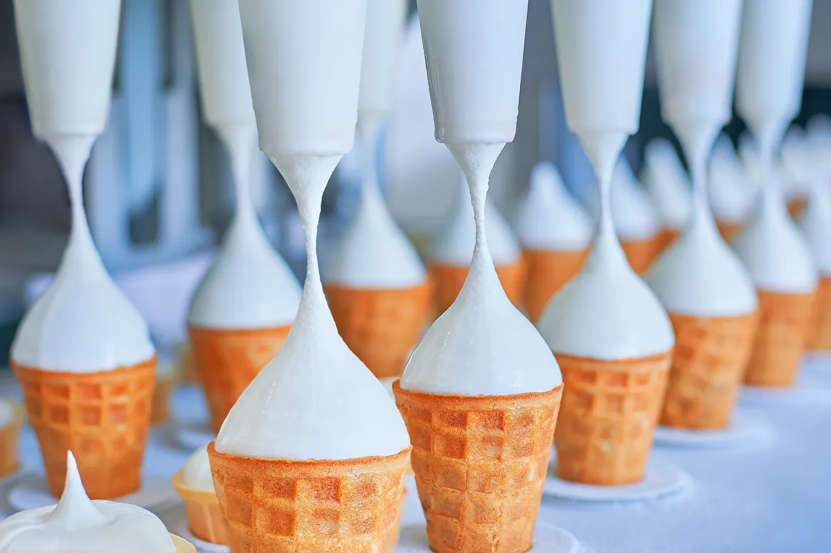 Vlada usvojila Uredbu o pomoći proizvođačima mleka u prahu namenjenog konditorima