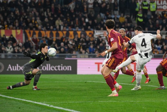 Spektakl u Rimu: "Vučica" i "stara dama" podijelile bodove