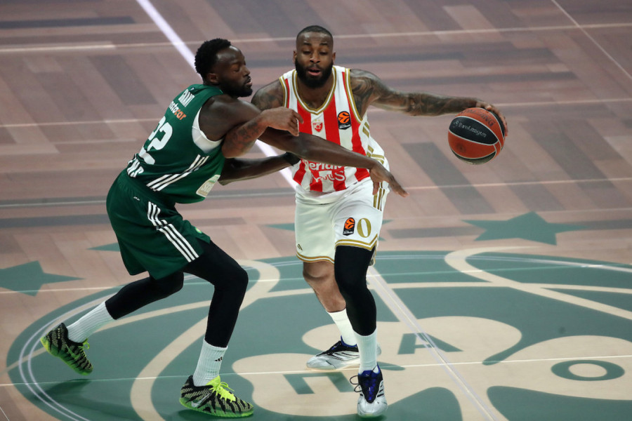 POČELO DRUGO POLUVREME: Veliki posao pred košarkašima Crvene zvezde!