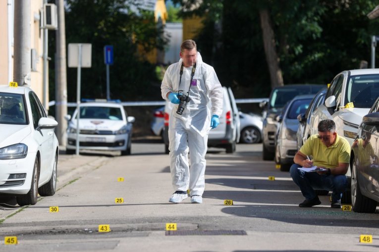 Dečaka usmrtio na putu do škole, pa u krvavom piru IZREŠETAO ROĐENOG BRATA! GODIŠNJICA STRAVIČNOG ZLOČINA!