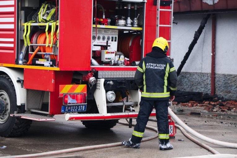 DOLIJAO PIROMAN SA VRAČARA: Hteo da spali do temelja poznati kafić!