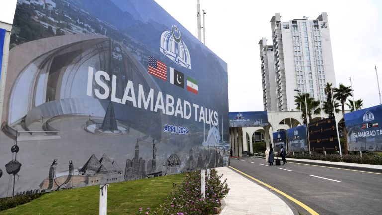 Delegacije SAD i Irana doputovale u Pakistan na pregovore