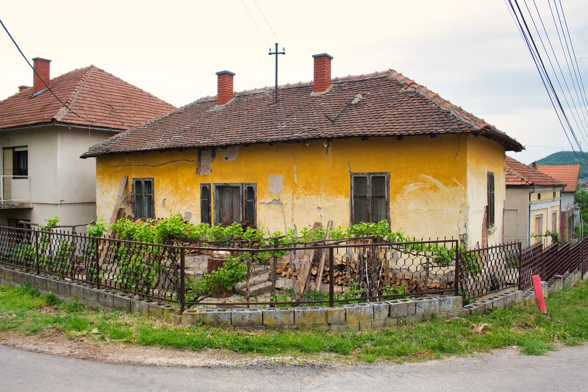 Nezavidna sudbina malih naselja: Opustela Srbija