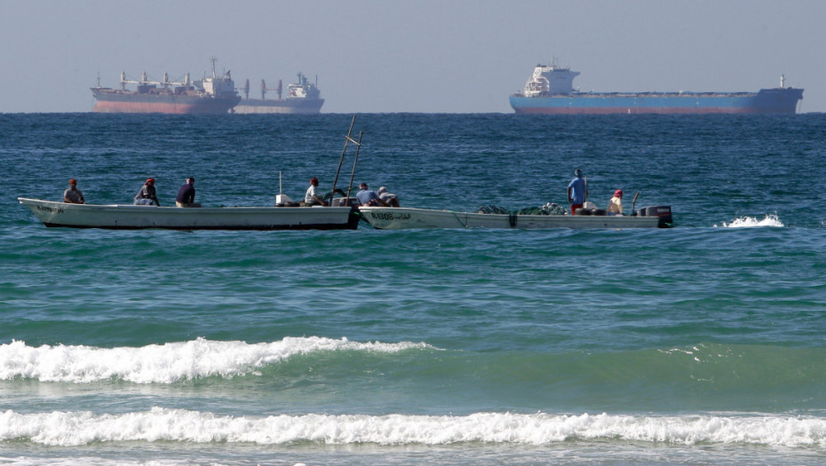 Ormuski moreuz pod iranskom kontrolom i taksama