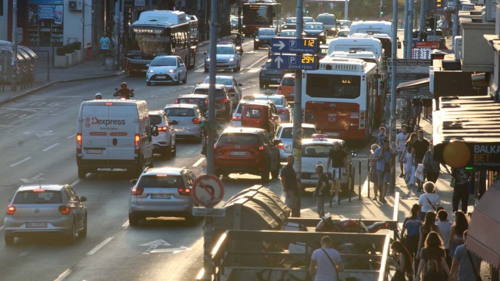 Održana tribina nedeljnika Vreme „Ko blokira grad“: Saobraćaj u Beogradu posledica korupcije – Ekonomija