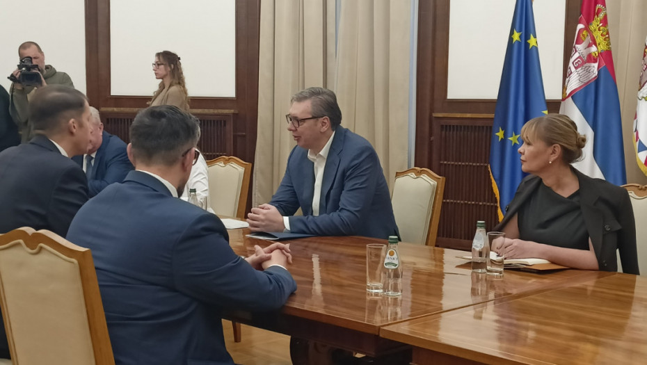 Vučić nastavlja konsultacije s strankama