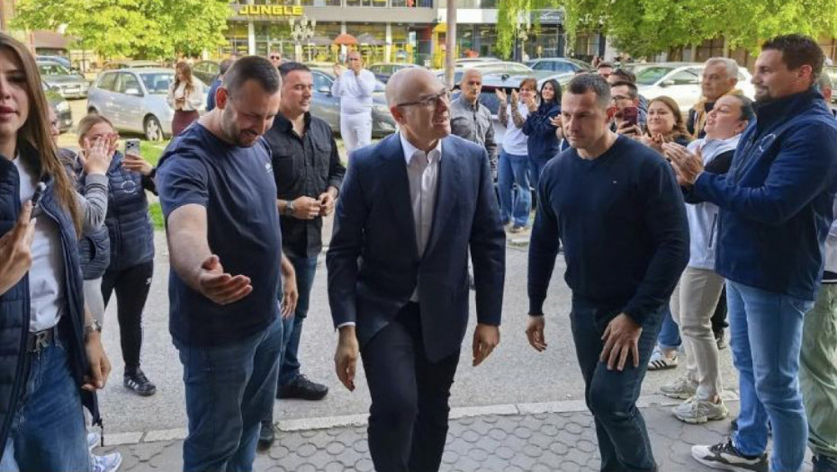 Miloš Vučević održao sastanak u Vrbasu sa SNS