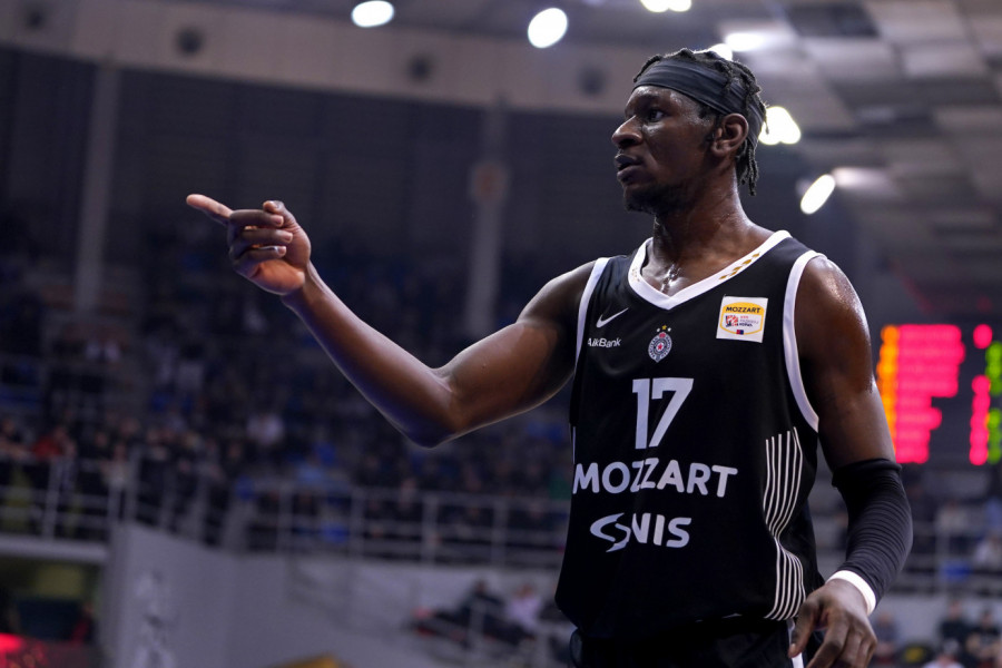 DETROIT NUDIO OZBILJAN NOVAC: Partizan zadržao Isaka Bongu makar do leta!