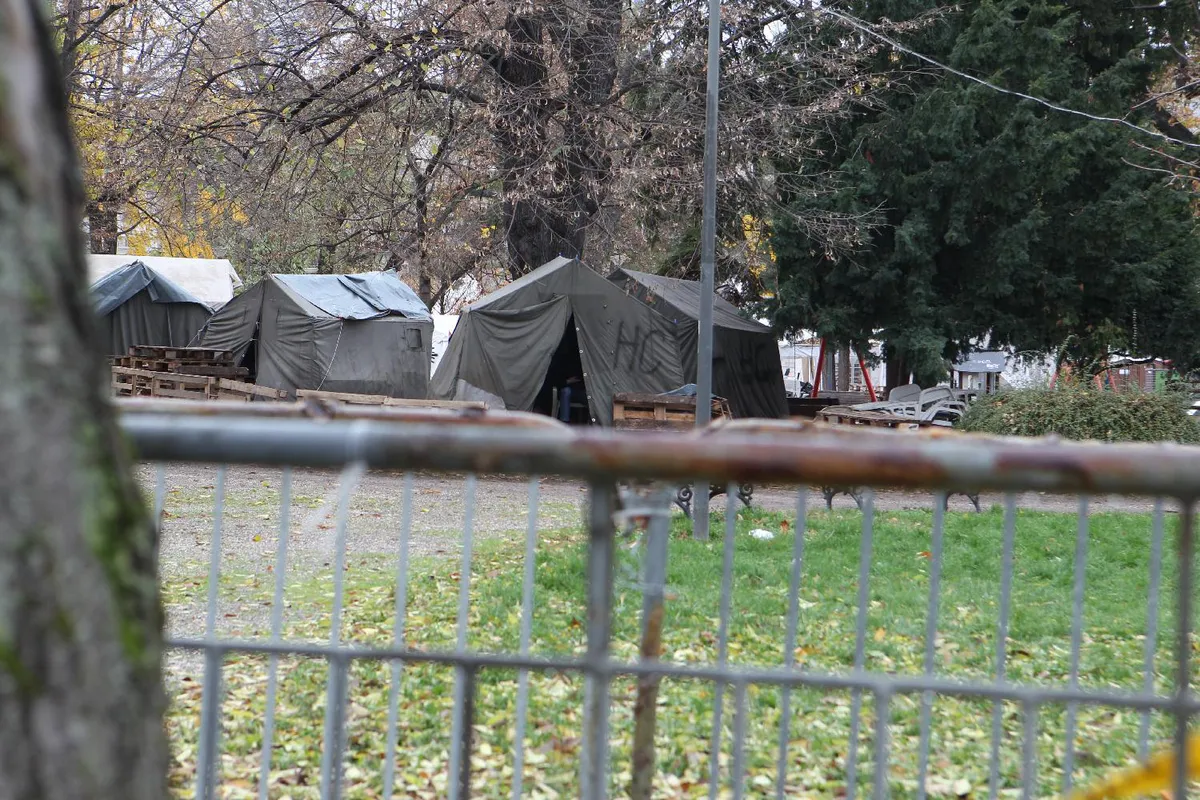 U Ćacilendu niču drvene kućice FOTO