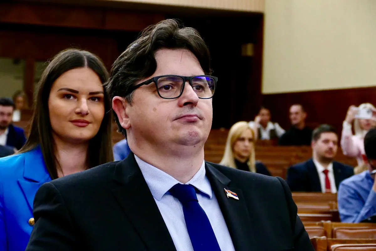 Mrdićevi zakoni poslati Venecijanskoj komisiji se razlikuju od verzije na srpskom