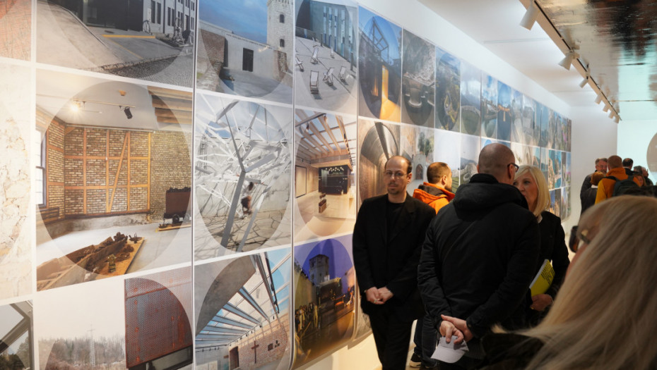 BINA: Otvorena izložba „Isijavanje – otkrivene pojavnosti“