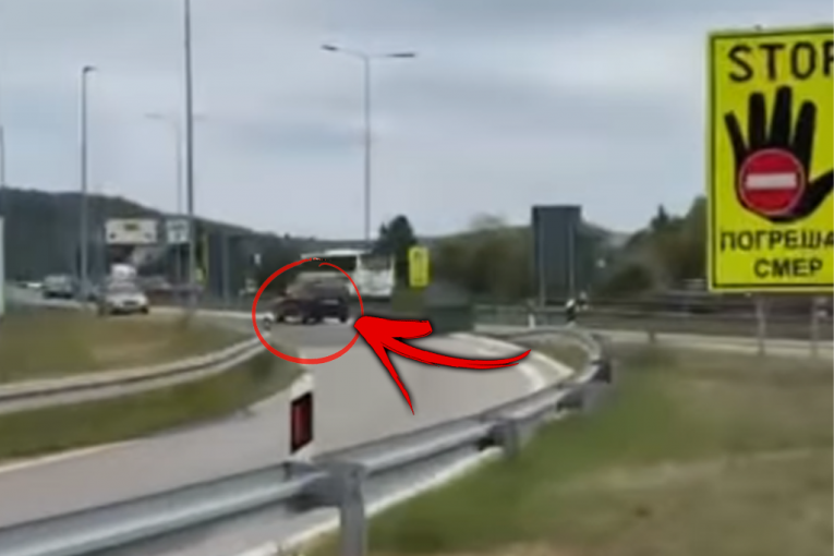 MA, DA LI JE MOGUĆE – SNIMAK ZAPALIO MREŽE! Vozač ušao u kontrasmer na auto-putu i napravio havariju! (VIDEO)