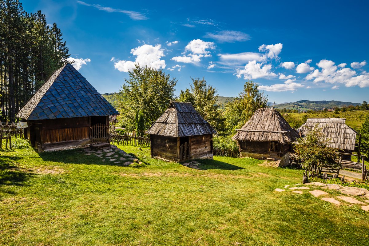 Seoski turizam i državna kasa: Inspektora malo, pa se i mali porez izbegava – Vesti iz Srbije, regiona i sveta