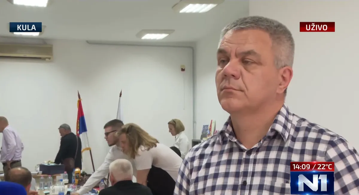 „Situacija jeste neprijatna, u ovom trenutku najvažnije je da otkrijemo razlog“: Oglasio se šef studentske odborničke grupe u Kuli posle spornog glasanja