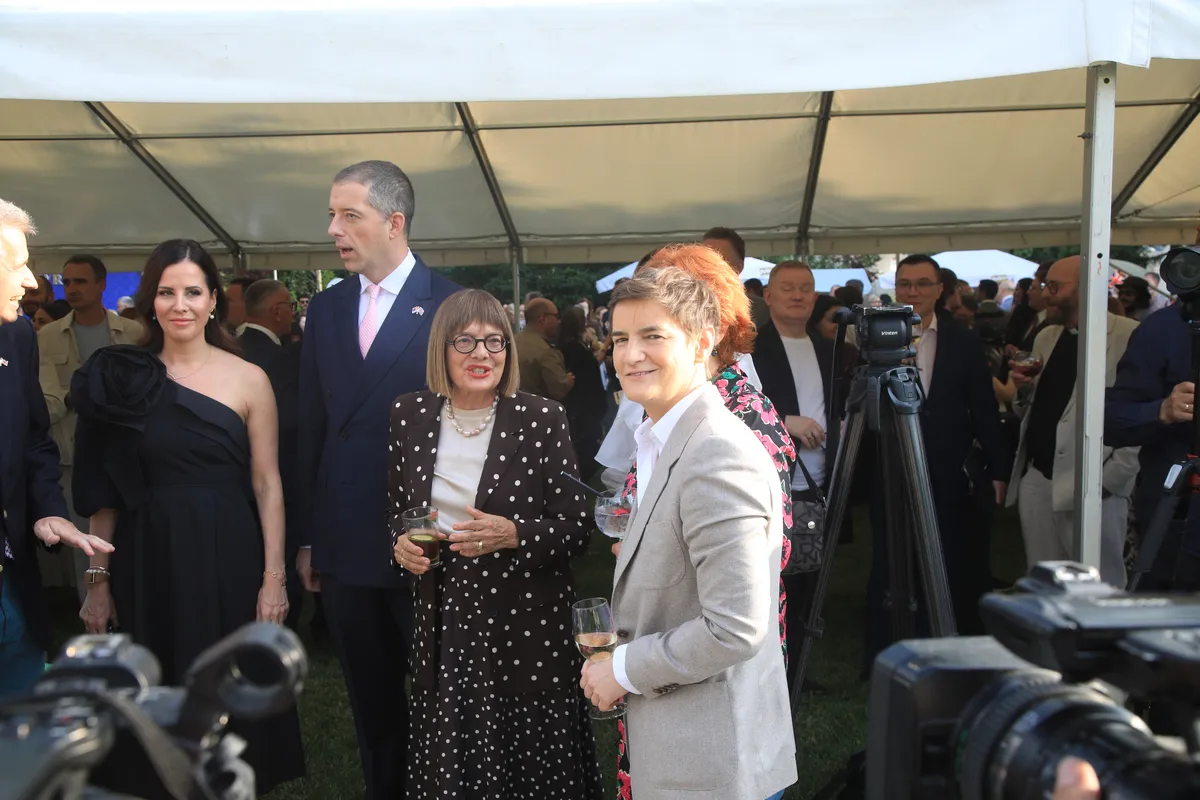 U ambasadi Britanije obeležen rođendan kralja Čarlsa