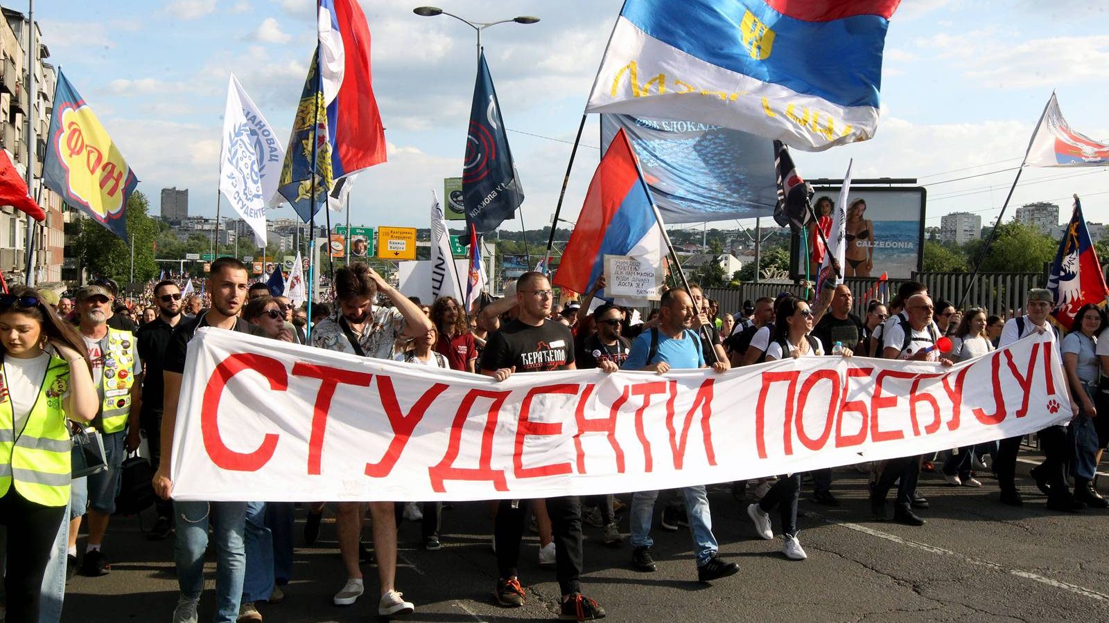 APA: Vučić preko zakona o obrazovanju želi da slomi univerzitete i studentski protest – Svet